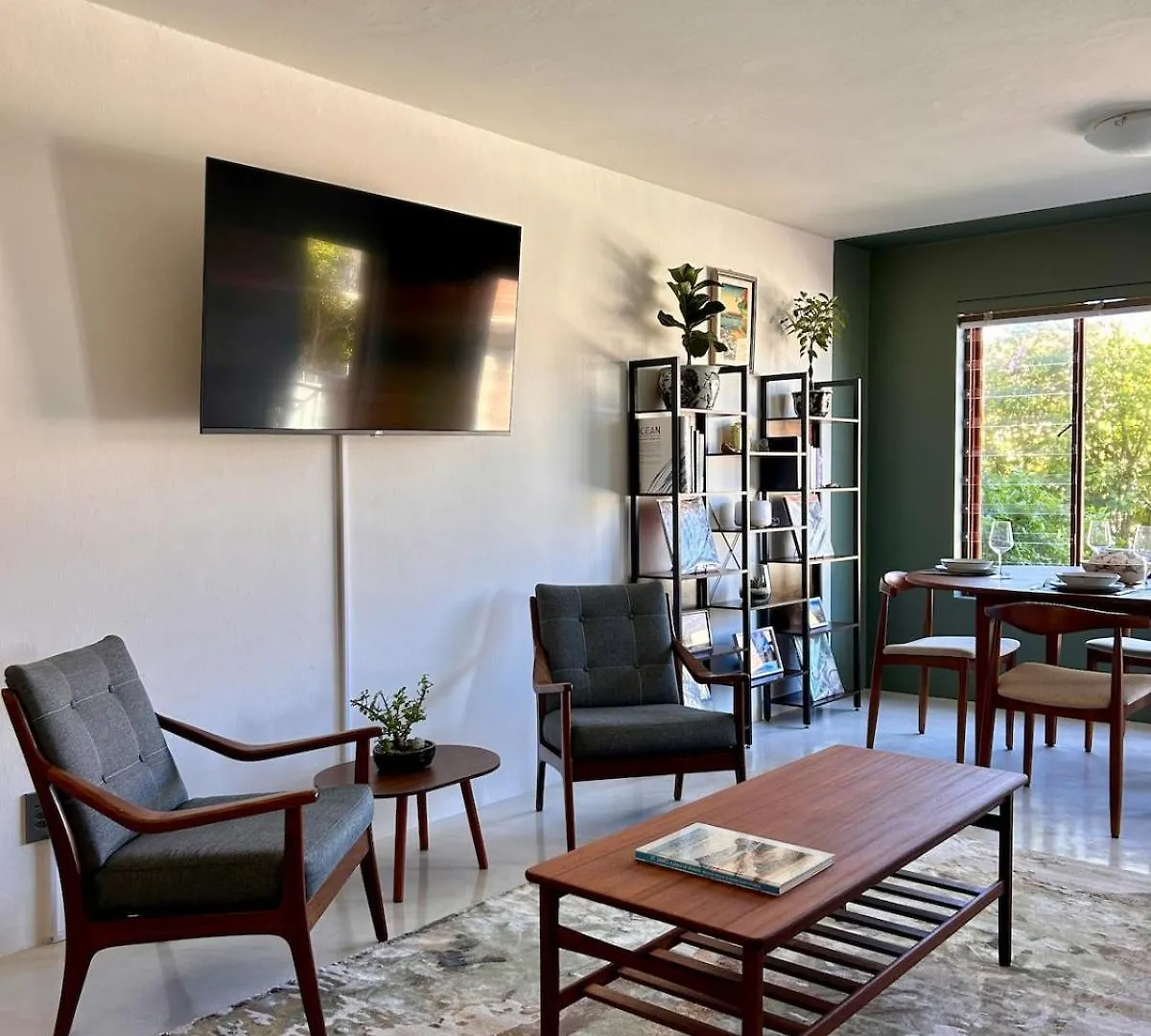 38 St James Terrace - Modern Seaside Gem Apartment