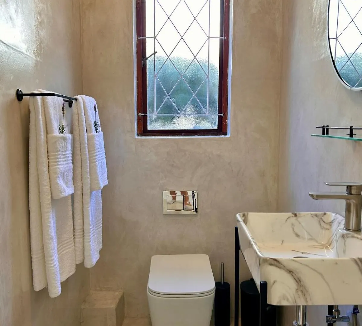 38 St James Terrace - Modern Seaside Gem 0*,  Sudafrica